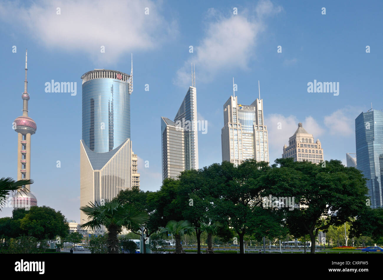 Lujiazui Park, Oriental Pearl Tower, Pudong, Shanghai, Cina e Asia Foto Stock