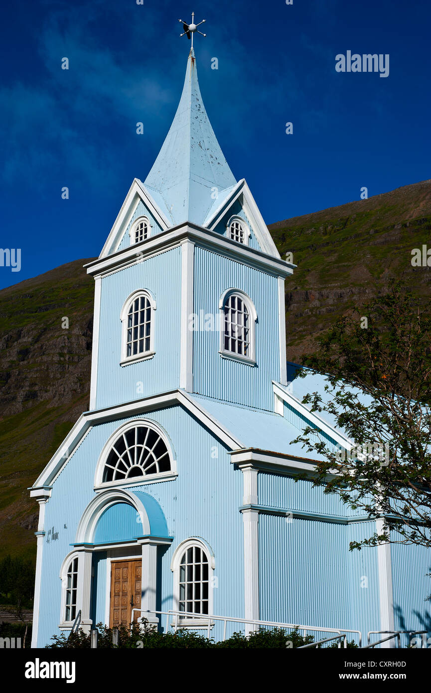 Vecchia Chiesa botte in Seyðisfjörður Affitto, Eastfjords, Islanda Foto Stock