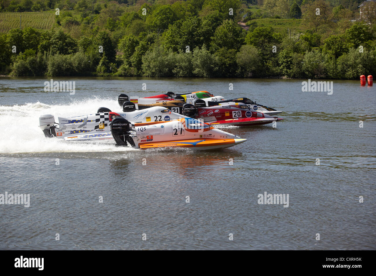 ADAC, automobile club tedesco, imbarcazione a motore corsa sul fiume Moselle vicino Brodenbach., Renania-Palatinato, Germania, Europa Foto Stock