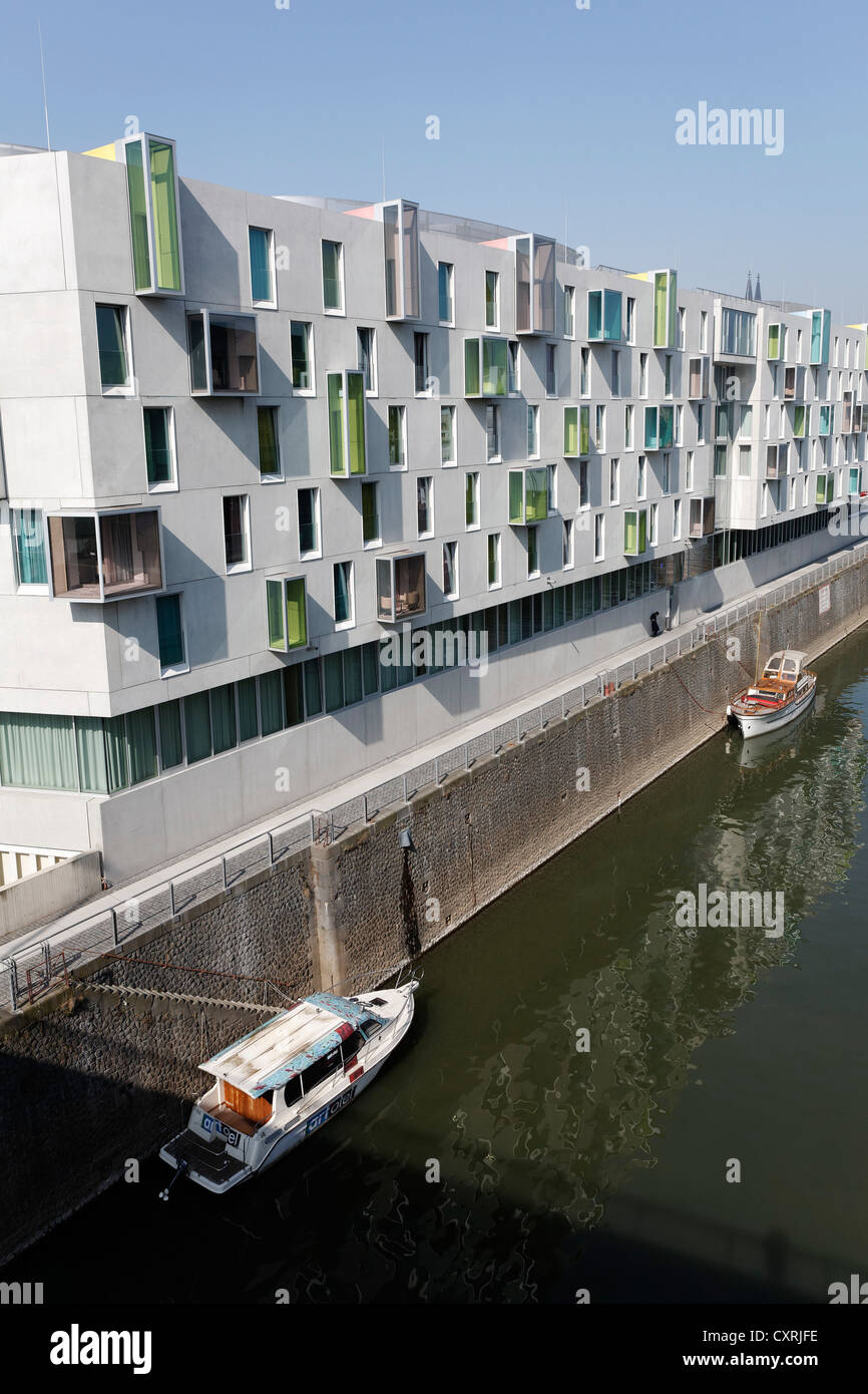 Art'otel Colonia hotel design, Rheinauhafen, Colonia, nella Renania settentrionale-Vestfalia, Germania, Europa Foto Stock