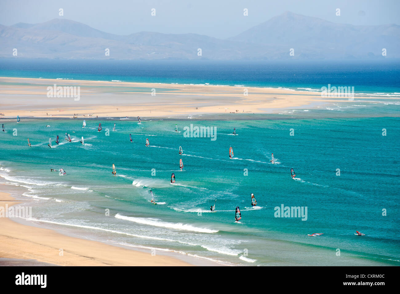 Wind surf sulla spiaggia di Risco del Paso, Playa de Sotavento, Jandia, Fuerteventura, Isole Canarie, Spagna, Europa Foto Stock