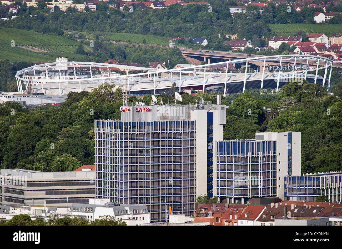 Edificio di CFA, television company, Mercedes-Benz Arena stadium di VfB Stuttgart football club, Stoccarda, Baden-Wuerttemberg Foto Stock