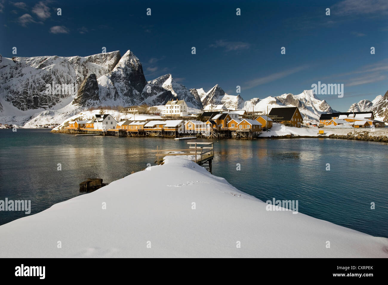 Rorbu, Rorbuer, tradizionali case di legno, la Reine, isola di Moskenesøya, Moskenesoya, Isole Lofoten Norvegia settentrionale, Norvegia Foto Stock