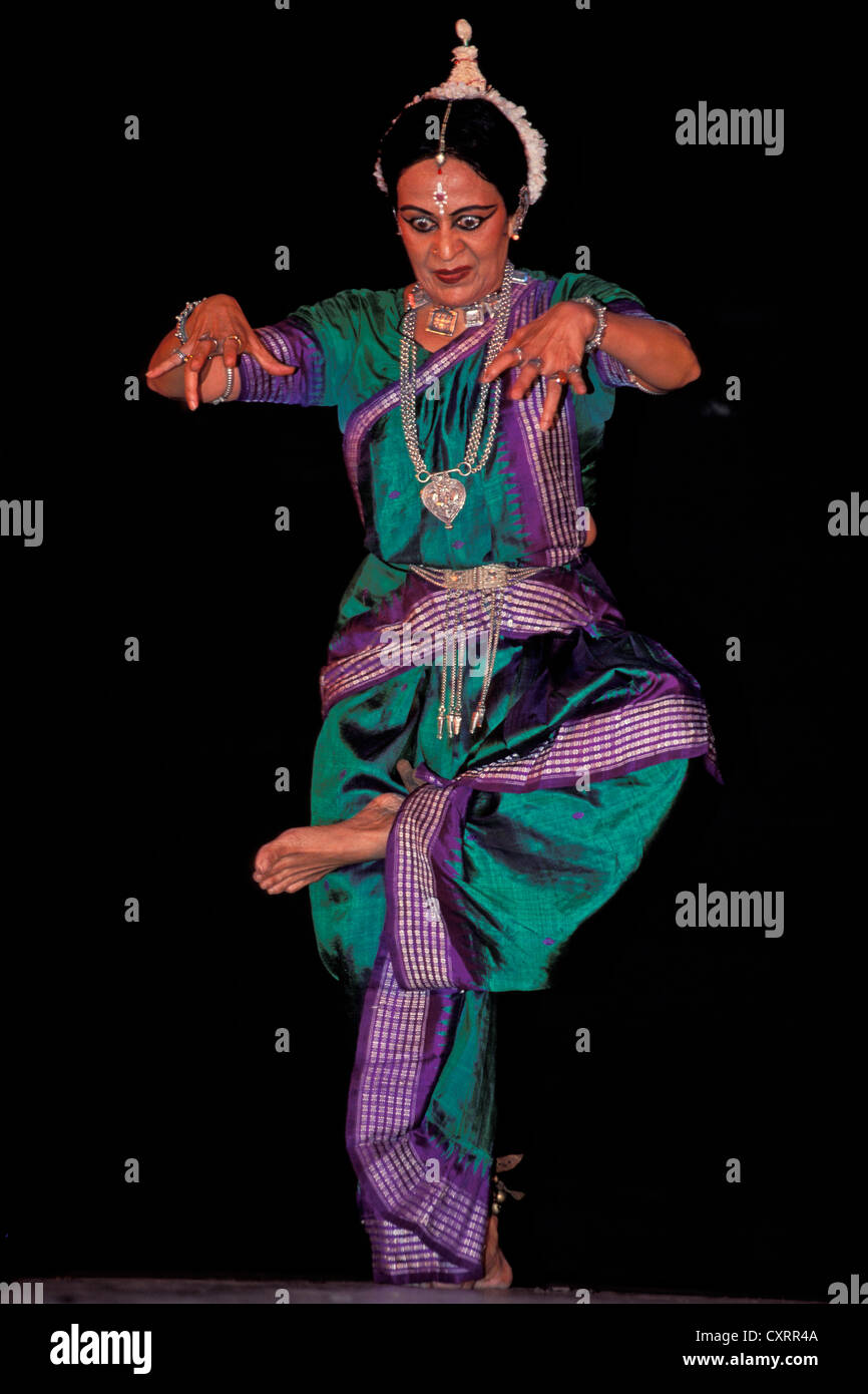 Classica indiana, danza Bharata Natyam, ballerino Sonal Mansingh, Chennai o Madras, Tamil Nadu, India meridionale, India, Asia Foto Stock