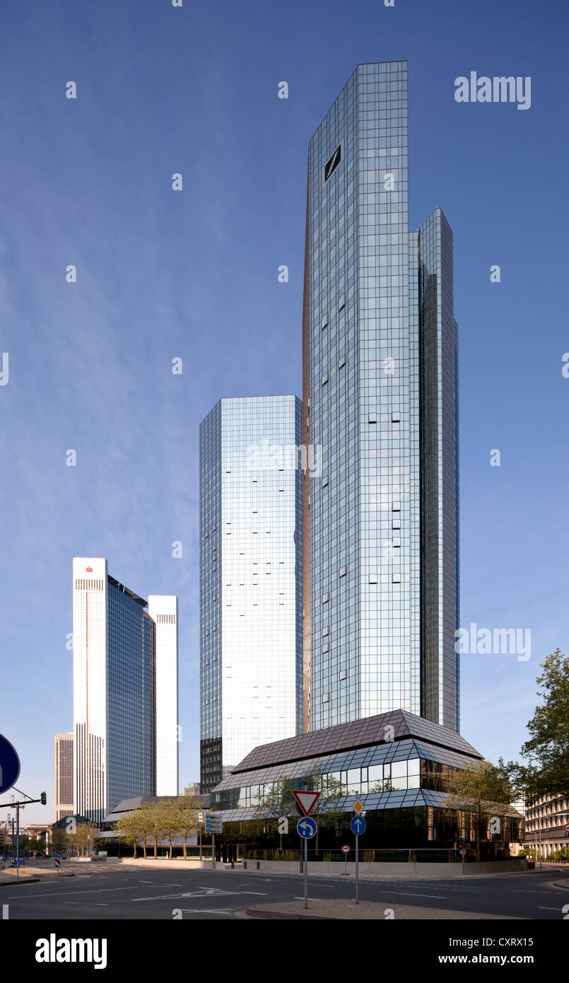Torri gemelle della Deutsche Bank, soprannominato carte di debito e di credito, Frankfurt am Main, Hesse, Germania, Europa PublicGround Foto Stock