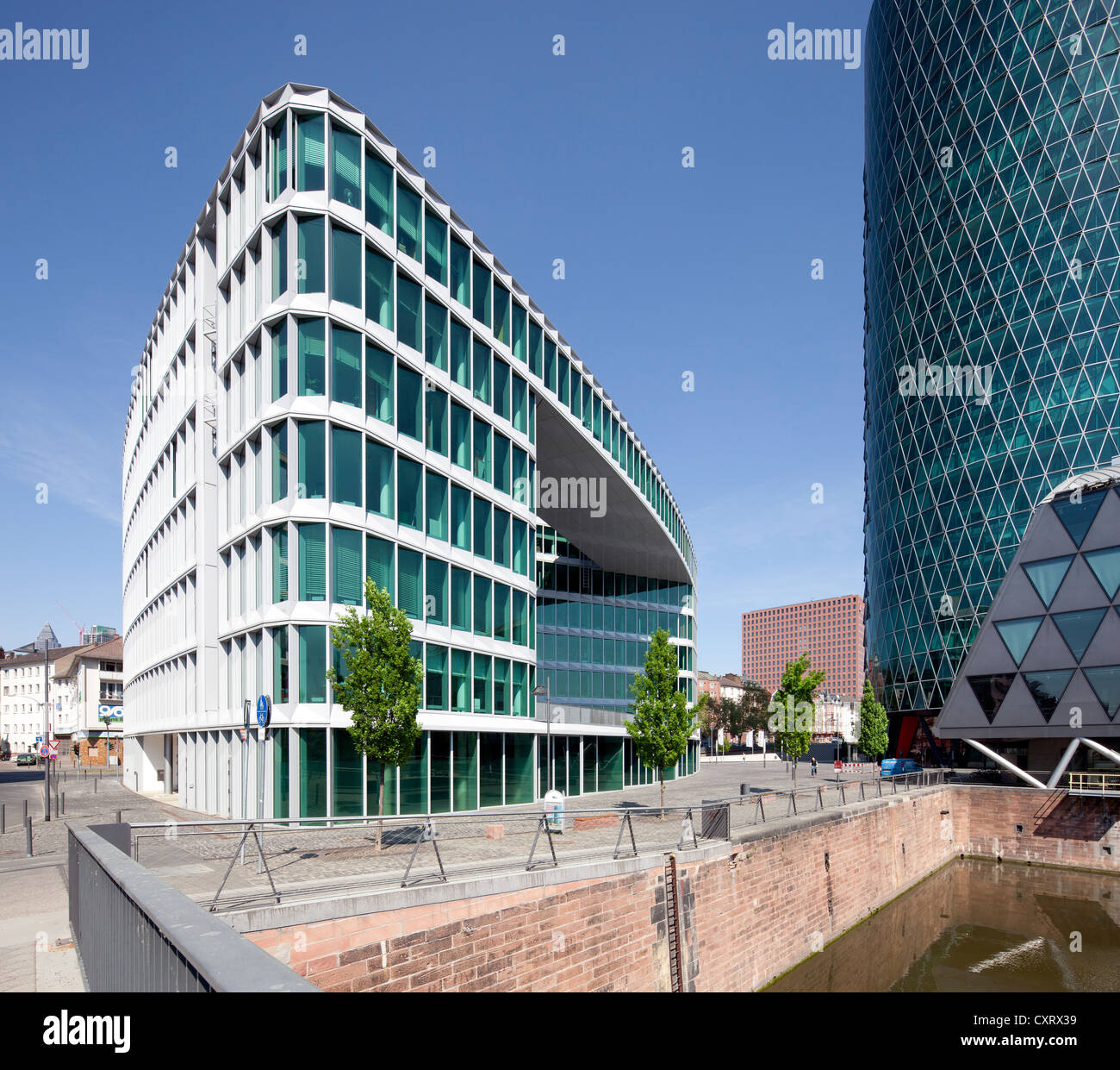Edifici per uffici con Westhafen-Haus e Westhafen-Tower, Westhafen, Frankfurt am Main, Hesse, Germania, Europa PublicGround Foto Stock