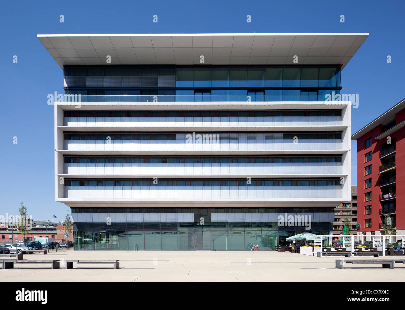 Haus am Zentralen Platz, la costruzione di uffici, Westhafen, Frankfurt am Main, Hesse, PublicGround Foto Stock