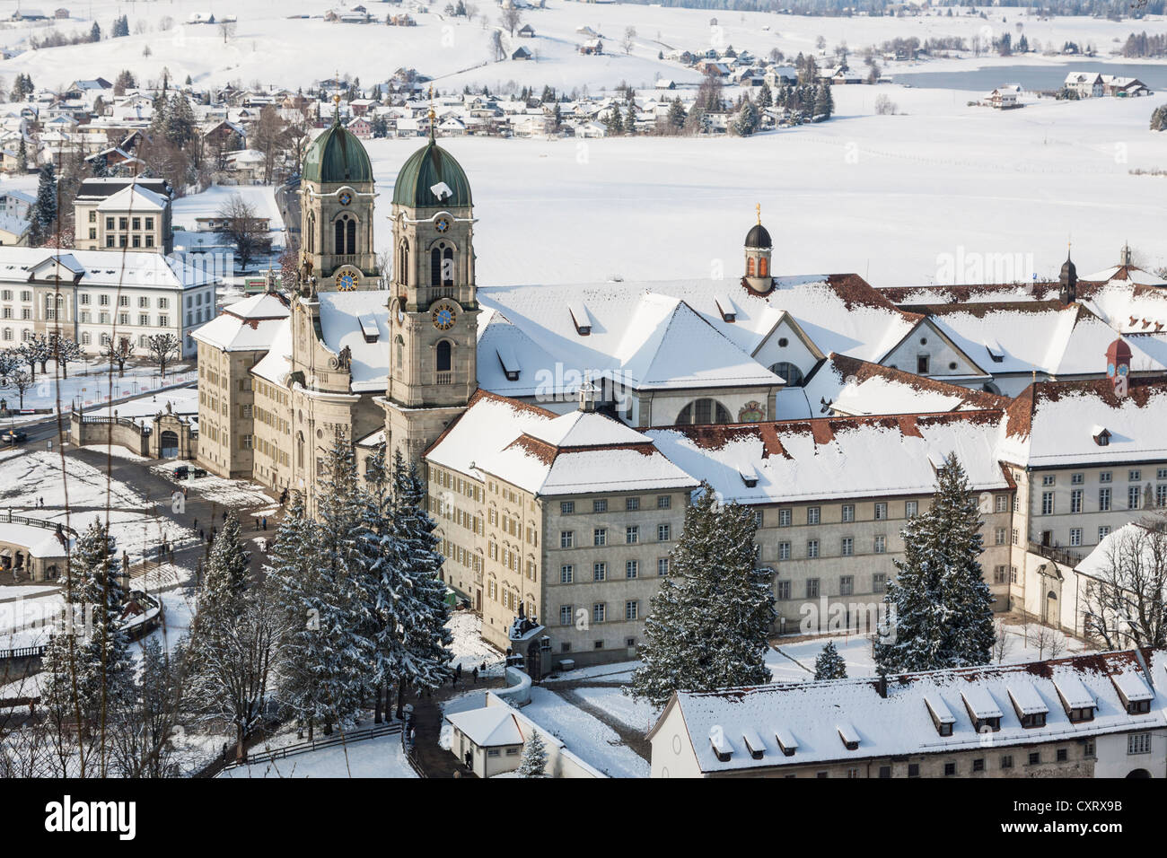 Benedettina Abbazia di Einsiedeln, monastero, neve, luogo di pellegrinaggio, Einsiedeln, Canton Svitto, Svizzera, Europa Foto Stock
