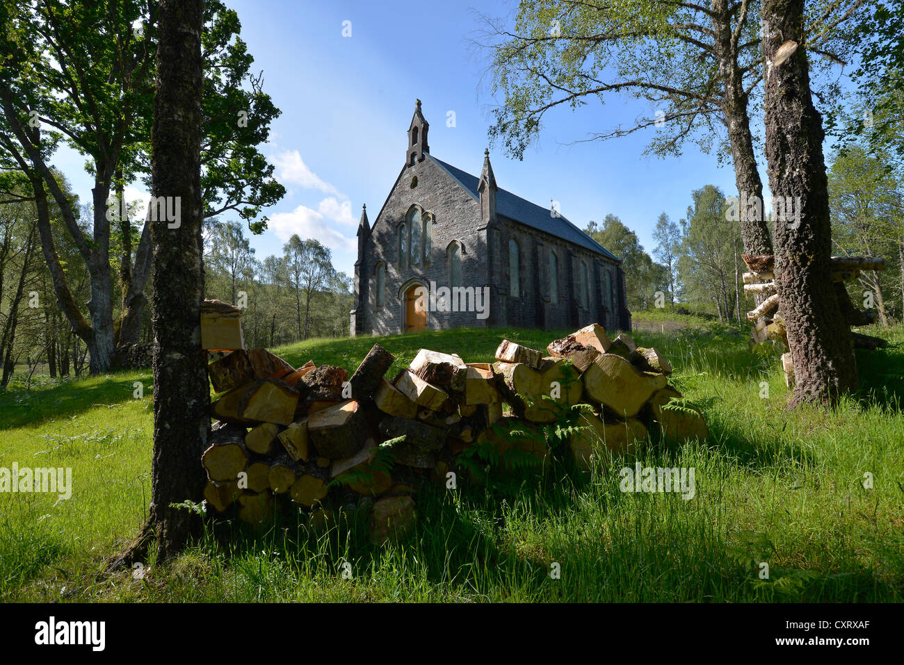 Piccola chiesa scozzese negli altopiani del Glen Affric, Cannich vicino a Inverness, Scotland, Regno Unito, Europa Foto Stock