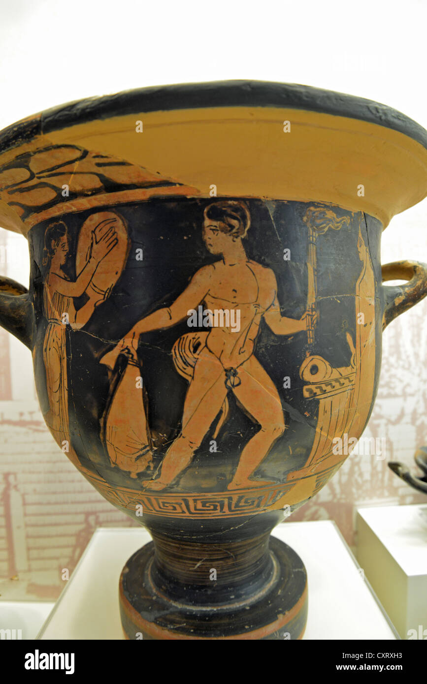 Rosso-figura 'Eleian' cratere a campana nave, il Museo Archeologico di Olimpia, Antica Olympia, Elis, Grecia occidentale Regione, Grecia Foto Stock