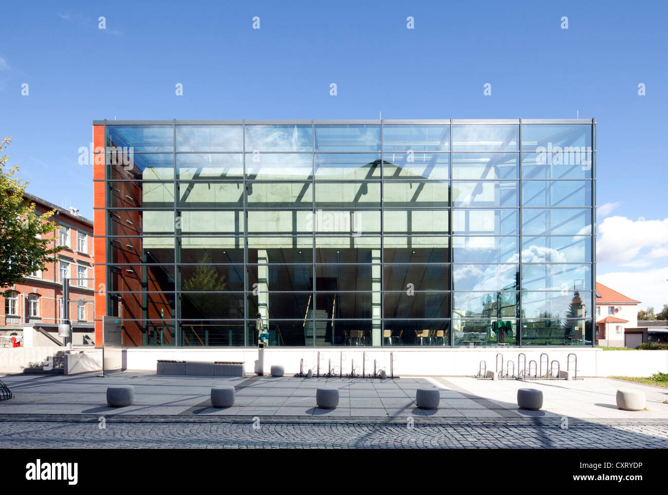 Università Tecnica di Ilmenau, Roentgen edificio con un auditorium sperimentale e una caffetteria, Ilmenau, Turingia Foto Stock