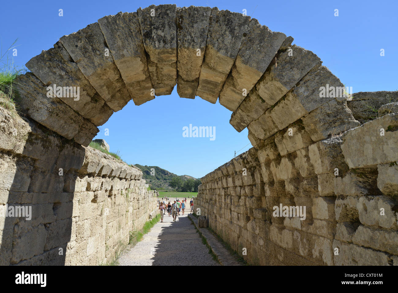 Monumentale ingresso allo stadio, Antica Olympia, Elis, Grecia occidentale Regione, Grecia Foto Stock