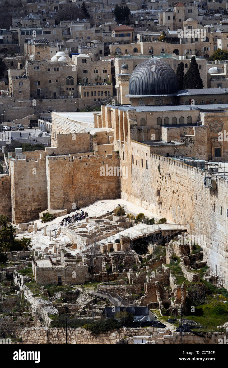 La Moschea di Al-Aqsa e le rovine della prima città vecchia di Gerusalemme, Israele, Medio Oriente Foto Stock
