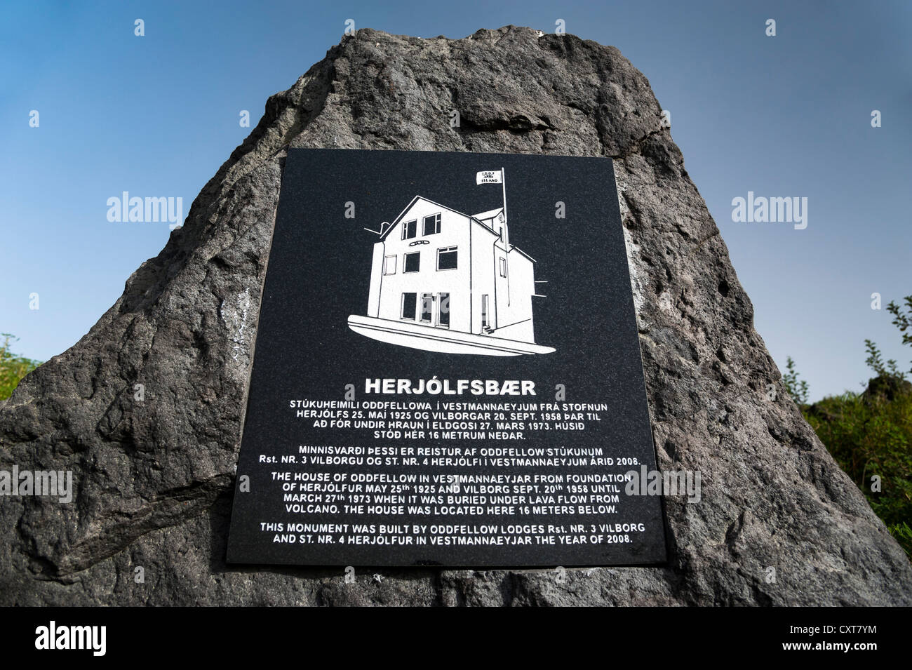 Placca alla Eldfell campo di lava, città di Vestmannaeyjar, Isola di Heimaey, Isole Westman, sud dell'Islanda o Suðurland, Islanda Foto Stock