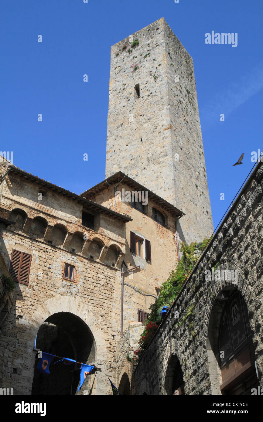 Torre residenziale, la città medievale di San Gimignano in Provincia di Siena, Toscana, Italia, Europa Foto Stock