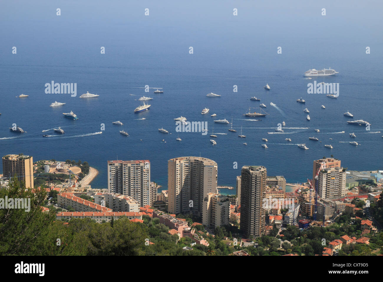 Principato di Monaco, Larvotto quartiere da Grande Corniche, Côte d'Azur, Mediterraneo, Europa Foto Stock