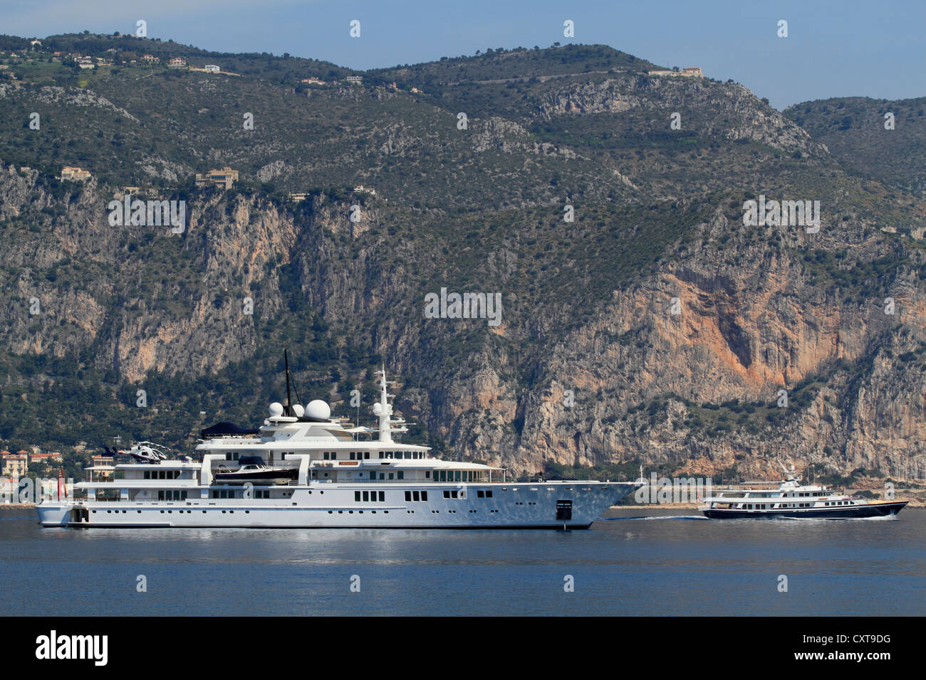 Motor Yacht Tatoosh, costruito dal cantiere navale Nobiskrug nel 2000, lunghezza 92.42 metri, a Cap Ferrat o Capo Ferrat, sulla Costa Azzurra Foto Stock