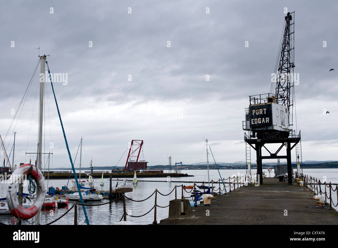 Una gru a Port Edgar, West Lothian, Scozia Foto Stock