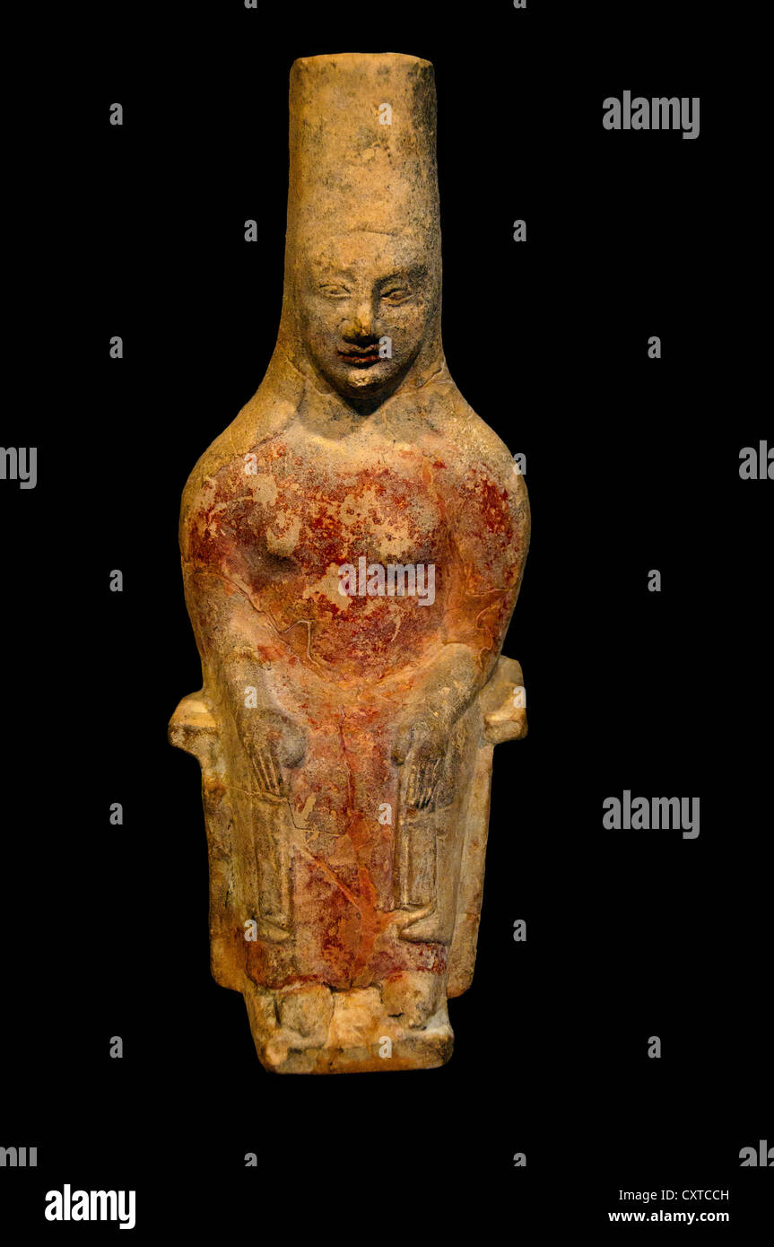 Figure di terracotta di un seduto dea greca del VI secolo A.C. Italiano siciliano Grecia Italia Foto Stock