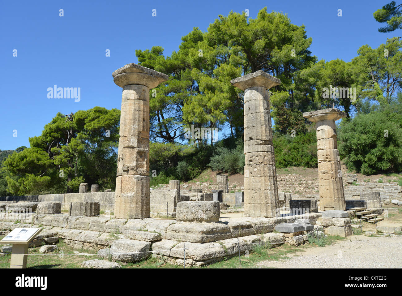 Vii secolo a.c. tempio di Hera, Antica Olympia, Elis, Grecia occidentale Regione, Grecia Foto Stock