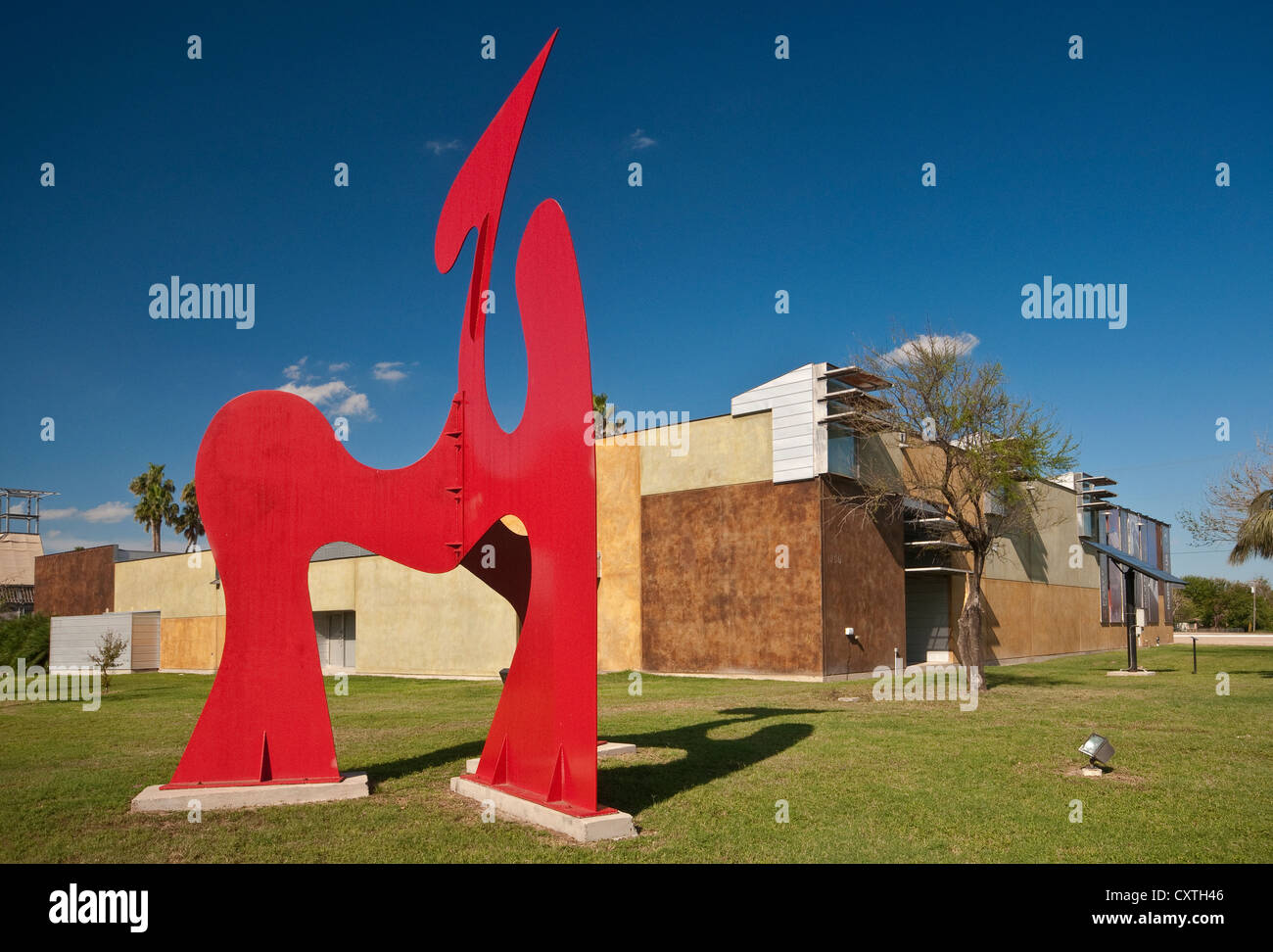 Dactyl scultura di metallo, da Stuart Kraft, Museo Internazionale di Arte e Scienza, McAllen, Rio Grande Valley, Texas, Stati Uniti d'America Foto Stock