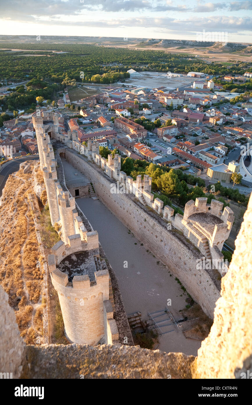 Al castello Peñafiel - Peñafiel, provincia di Valladolid Castiglia e León, Spagna Foto Stock