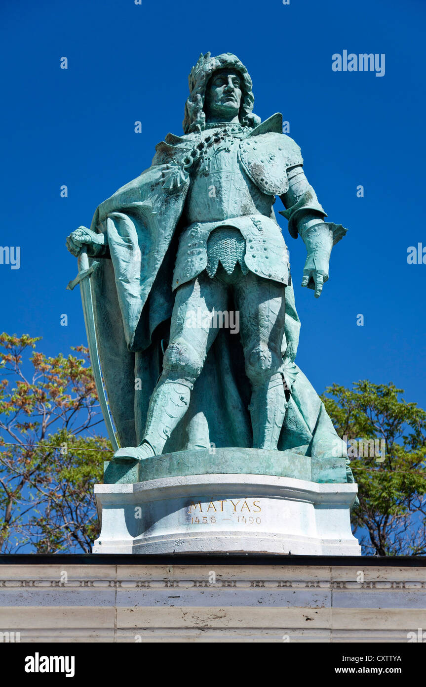 Statua del re ungherese, la Piazza degli Eroi, Budapest, Ungheria Foto Stock