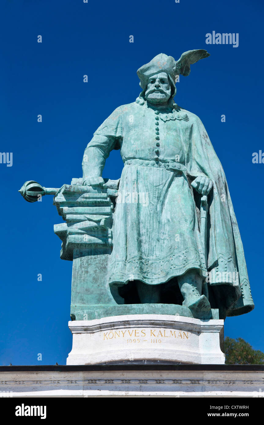 Statua del re ungherese, la Piazza degli Eroi, Budapest, Ungheria Foto Stock