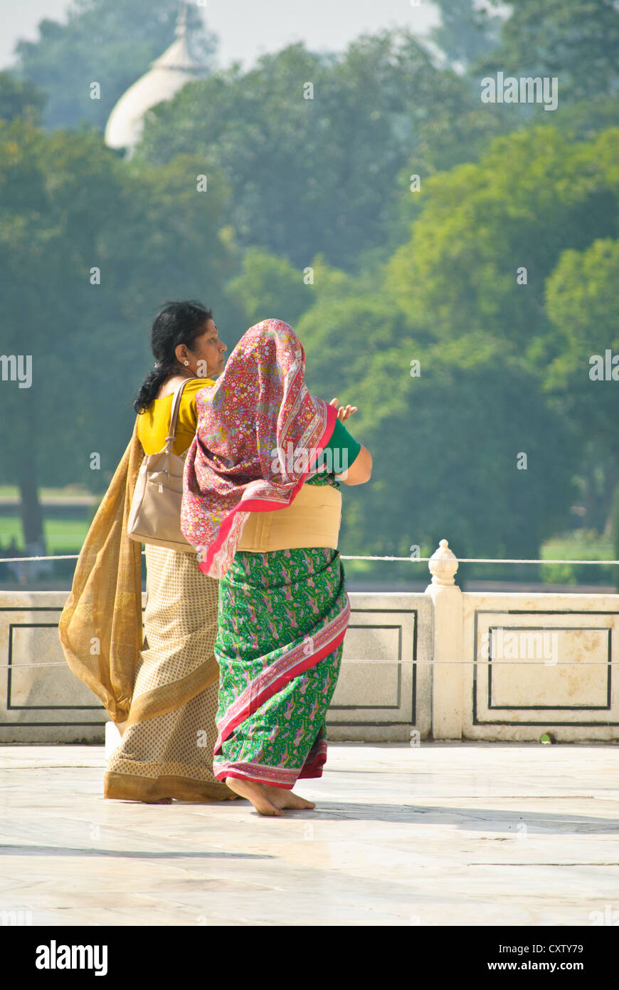 Turismo indiano in Taj Mahal Foto Stock