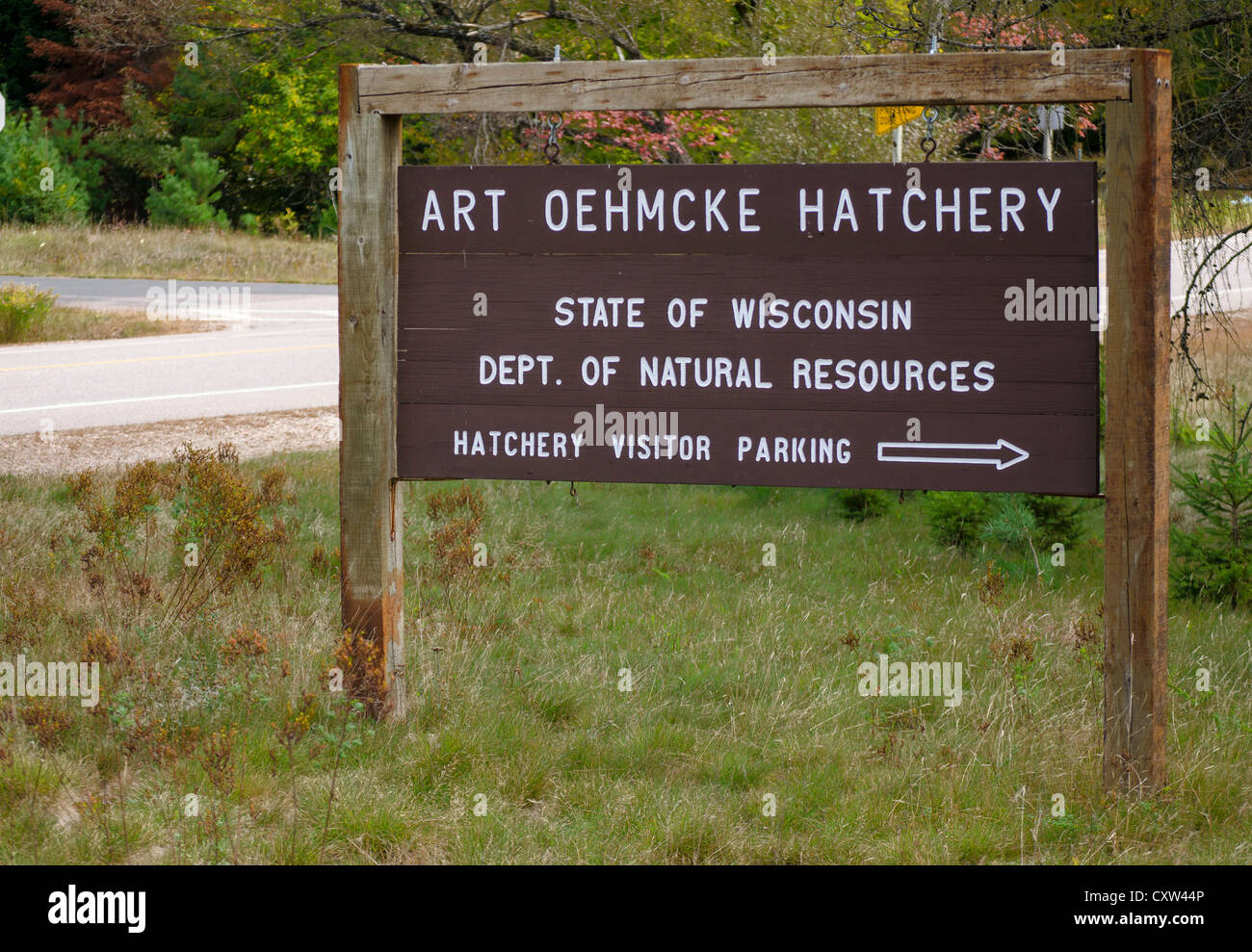 Segno per arte Oehmcke incubatoio in Woodruff, Wisconsin che si specializza in muschiato, walleye e trote. Foto Stock