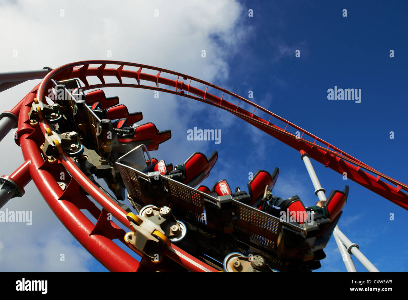 La forza G roller coaster ride parco a tema Drayton Manor Tamworth Staffordshire REGNO UNITO Foto Stock