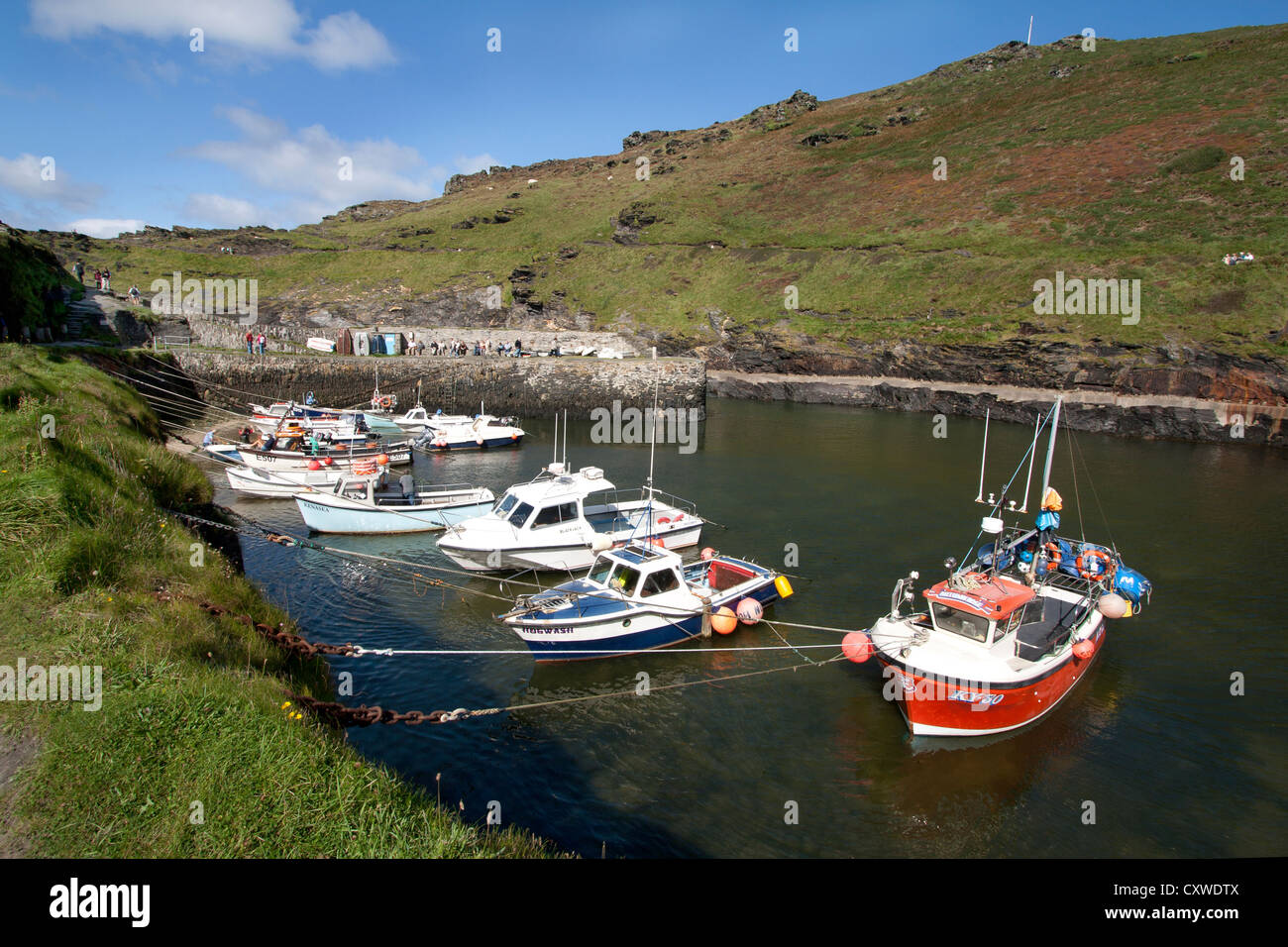 Boscastle, un villaggio di pescatori sulla costa settentrionale della Cornovaglia, Inghilterra, Regno Unito Foto Stock