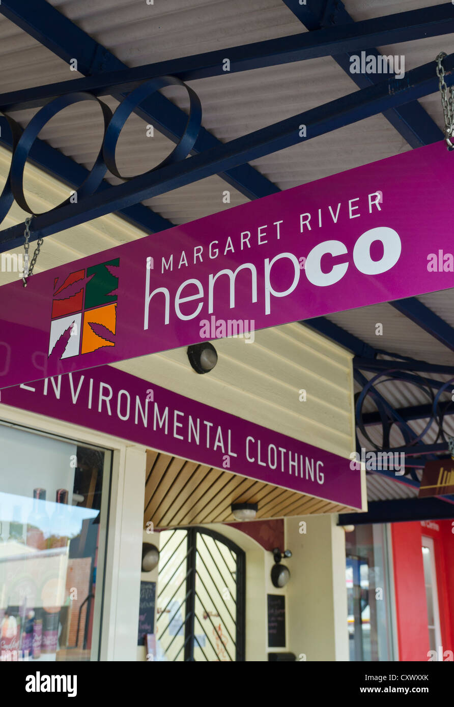 Fiume Margaret canapa Company shop segnaletica nel Fiume Margaret Town, Australia occidentale Foto Stock