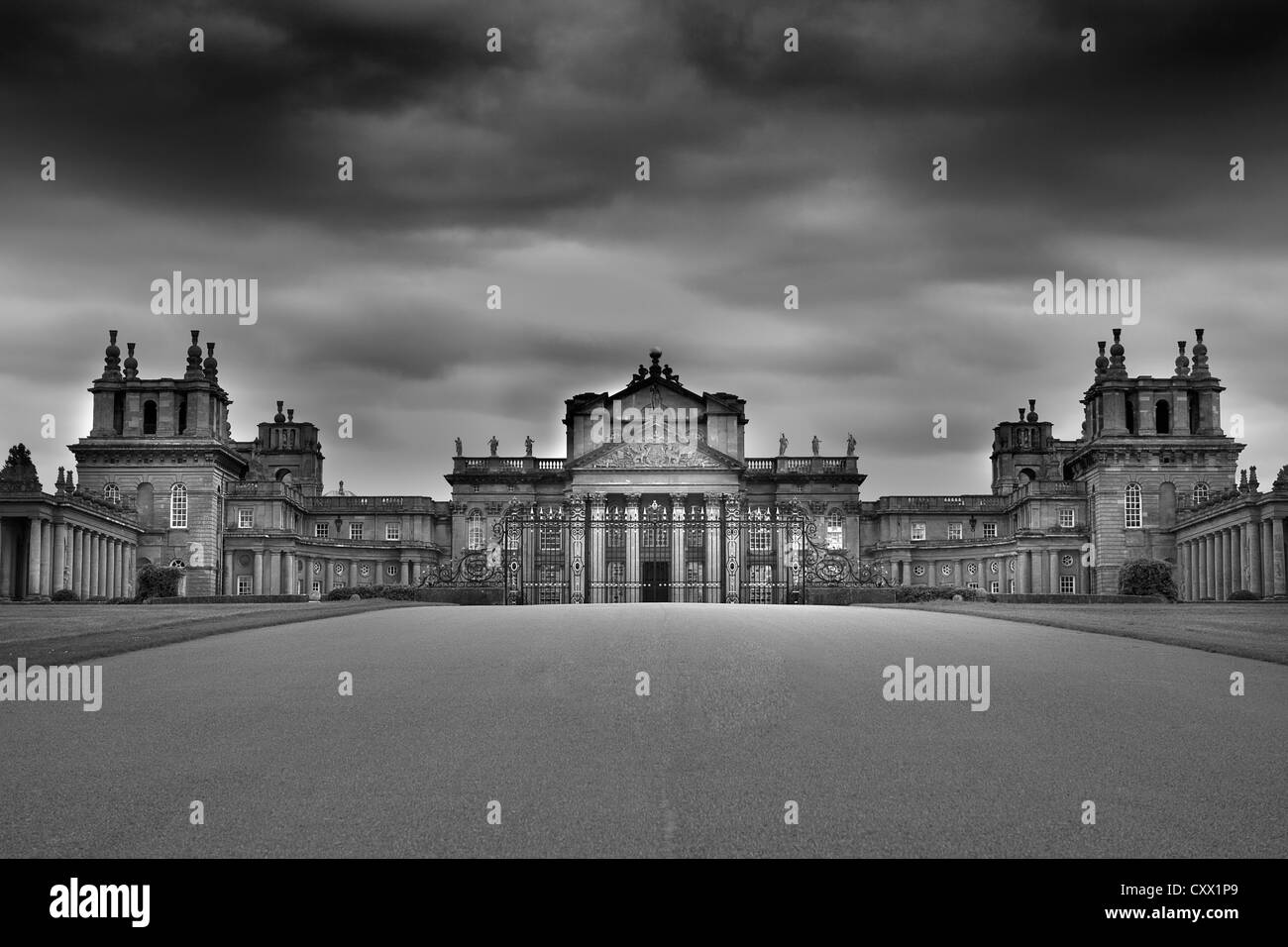 Foto in bianco e nero del Palazzo Blenheim di oxford, Inghilterra Foto Stock