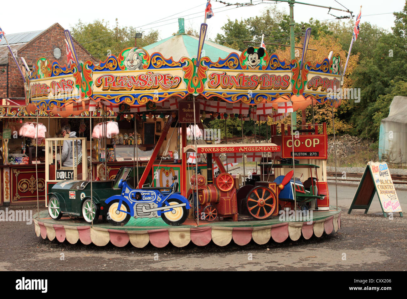 Tradizionale fiera Merry Go Round. Foto Stock