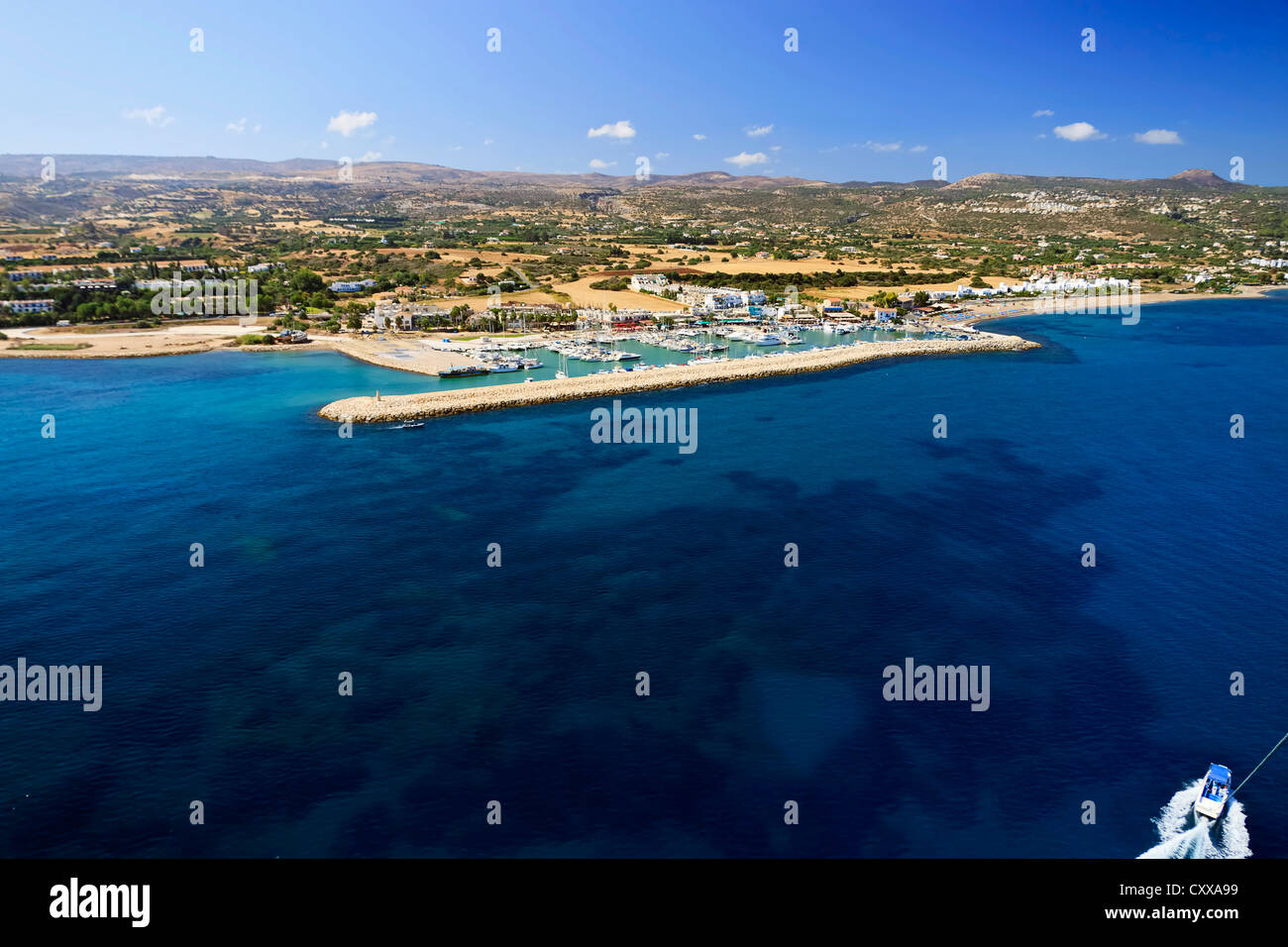 Vista aerea di Latchi marina, area di Paphos, Cipro Foto Stock