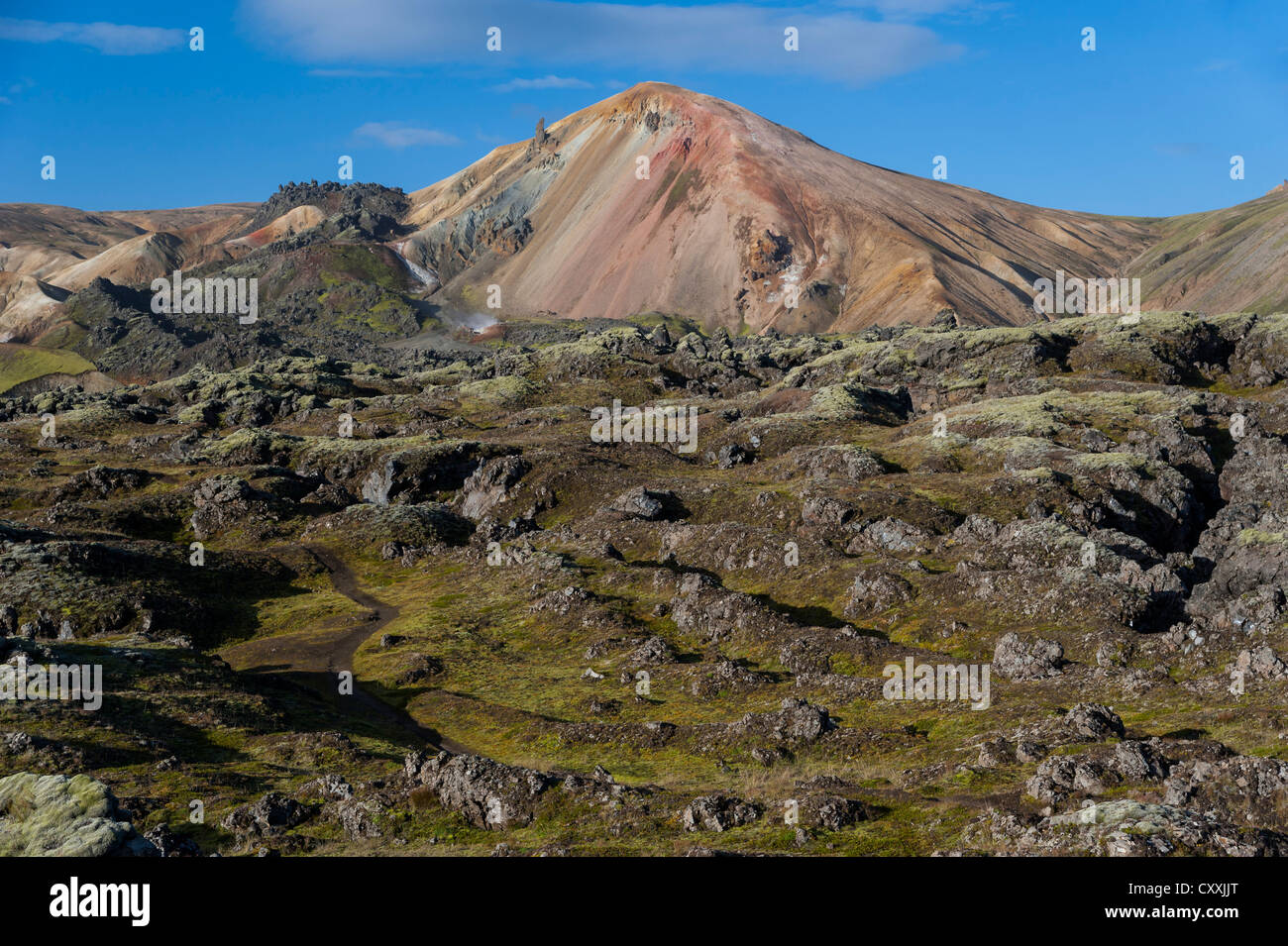 Vulcano Brennisteinsalda, riolite montagne e Laugahraun i campi di lava Landmannalaugar, Fjallabak Riserva Naturale, Highlands Foto Stock