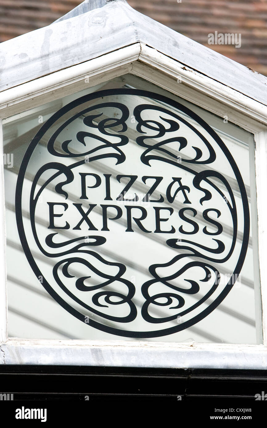 Pizza Express segno, Canterbury, nel Kent, England, Regno Unito Foto Stock