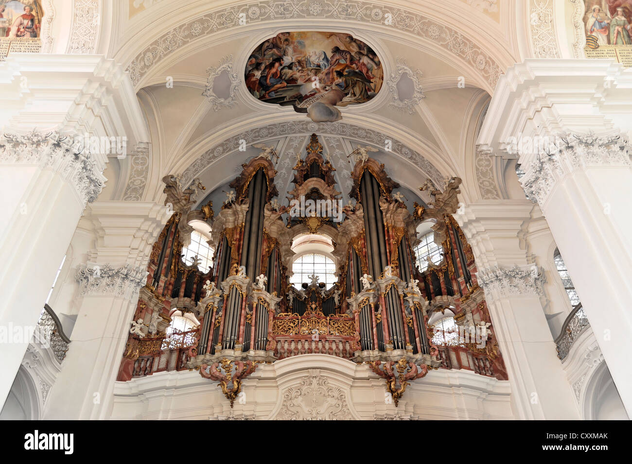 Gabler organo, il più grande organo barocco in Europa, la Basilica di San Martino a Weingarten, Baden-Wuerttemberg Foto Stock