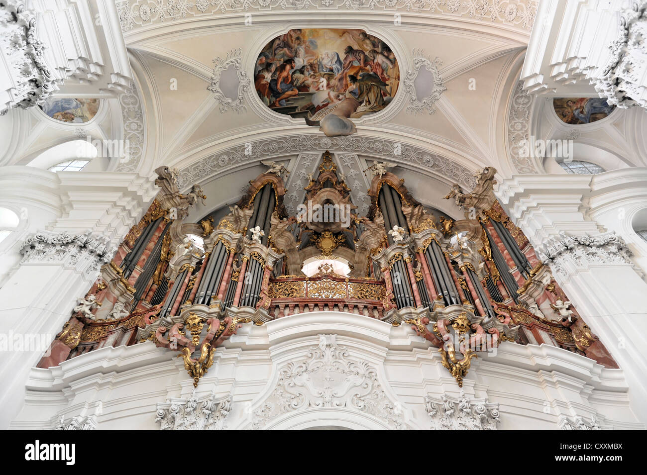 Gabler organo, il più grande organo barocco in Europa, la Basilica di San Martino a Weingarten, Baden-Wuerttemberg Foto Stock