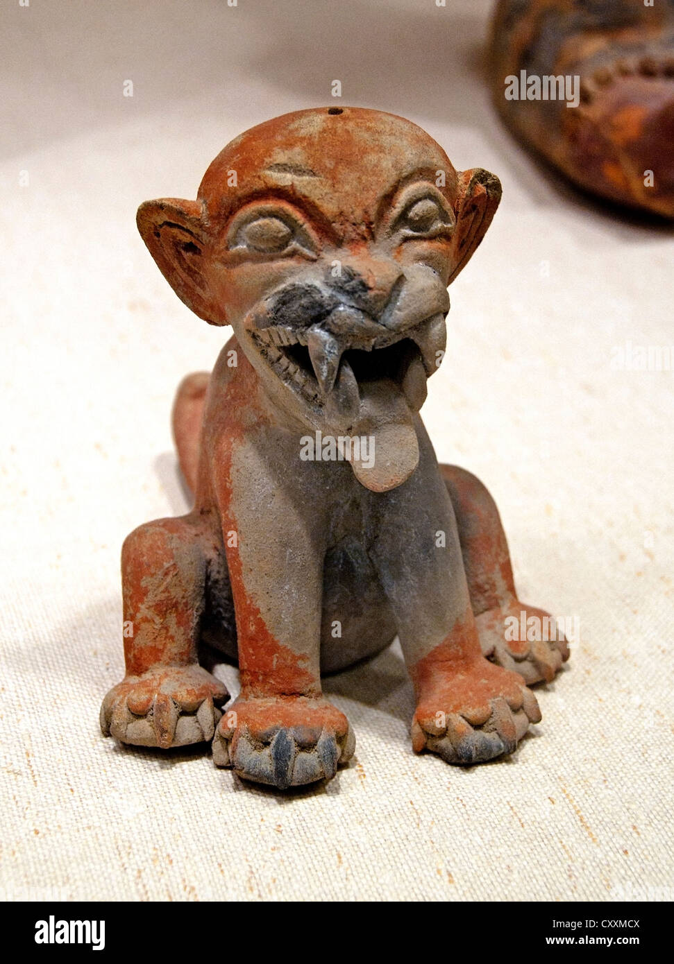 Seduto Jaquar felino o puma 1 ° secolo a.e.v.-IV secolo CE o Colombia Ecuador Tolita Tumaco 14 cm Foto Stock