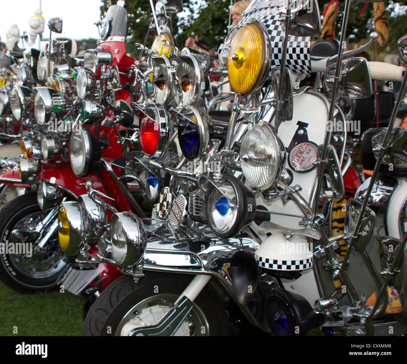 Mod Cultura Lambretta Scooters proiettori & Specchi Foto Stock