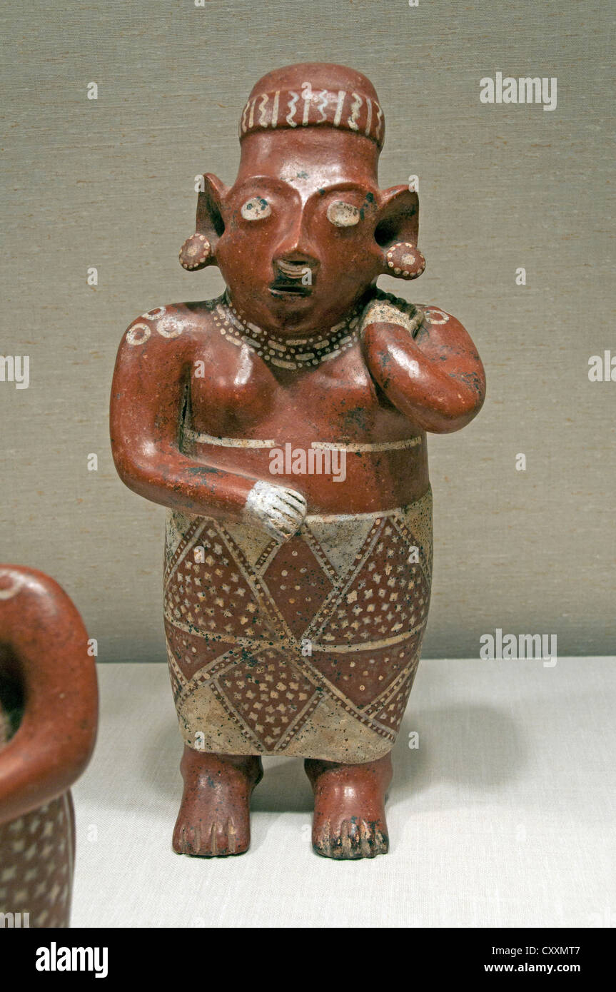 Figura femminile stante 1BC - III secolo d.c. Mesoamerica Messico Jalisco Tala Tonalá ceramica 39 cm: ceramica scultura Foto Stock