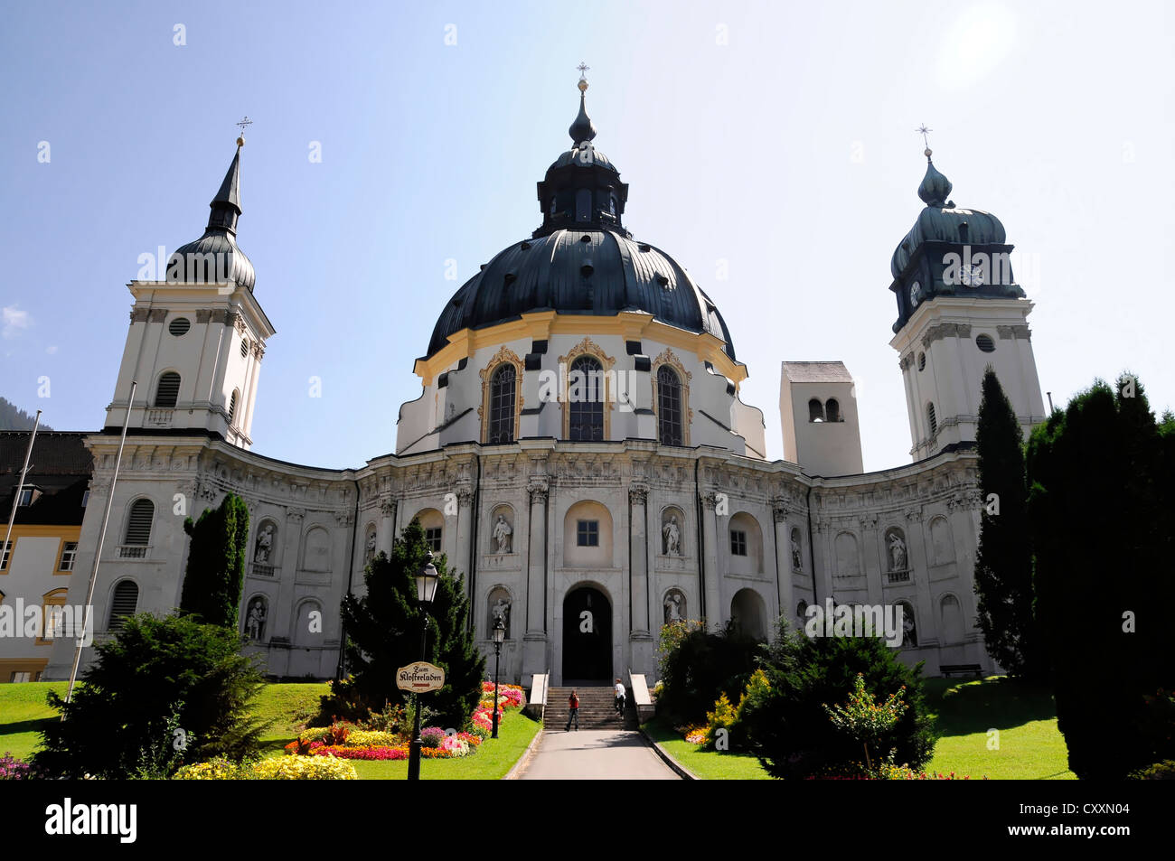 Kloster Ettal Abbey, chiesa abbaziale e cortile, Alta Baviera, Baviera Foto Stock