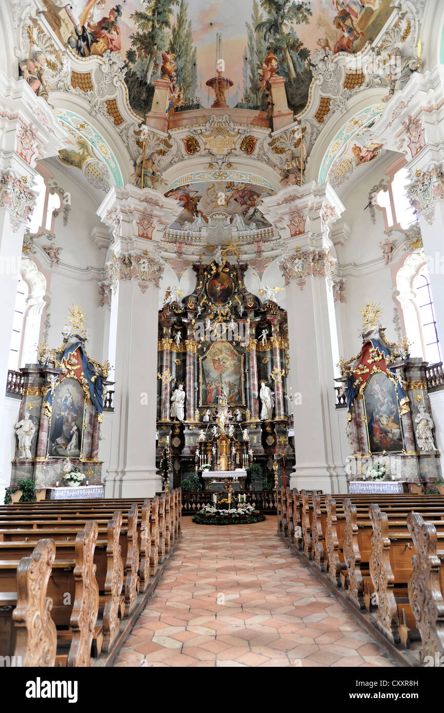 Vista interna, navata e altare, la Chiesa del pellegrinaggio di San Pietro e Paolo, costruito dai Fratelli Zimmermann, 1728-1731 Foto Stock