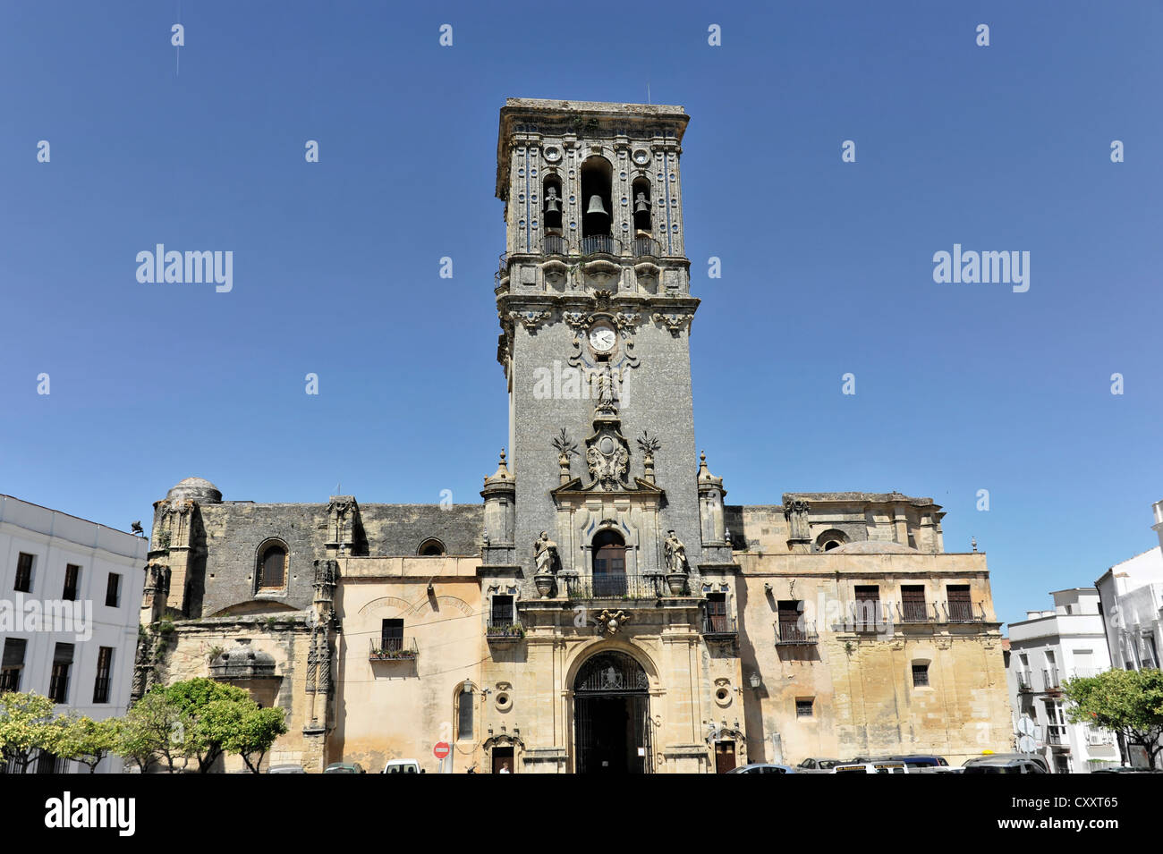 Basilica de Santa Maria de la Asunción, Arcos de la Frontera, la provincia di Cadiz Cadice, Andalusia, Spagna, Europa Foto Stock