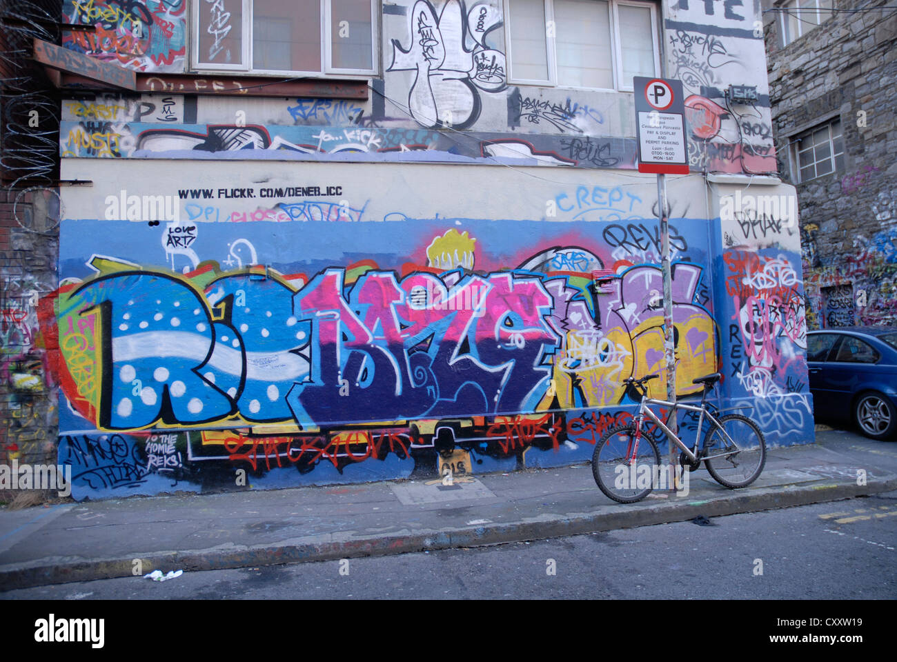 Graffiti sulle pareti del mulino a vento Lane, Dublin Foto Stock