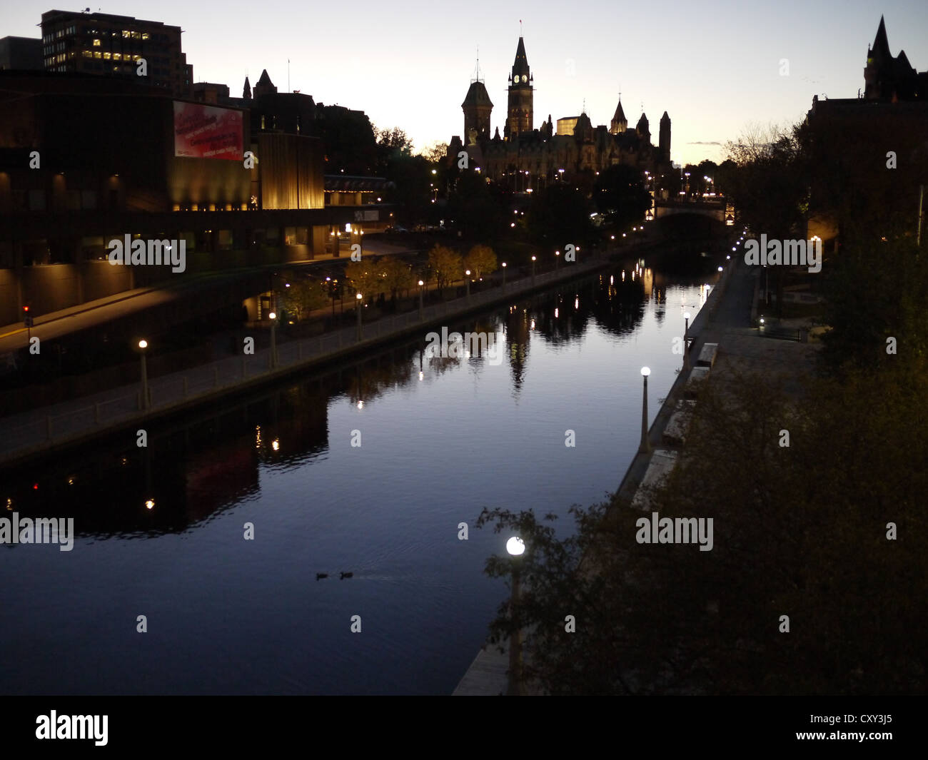 Canale Rideau notte sul fiume Ottawa Foto Stock