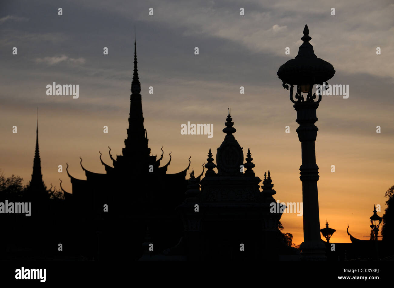 Royal Palace, silhouette, Phnom Penh, Cambogia, Asia Foto Stock