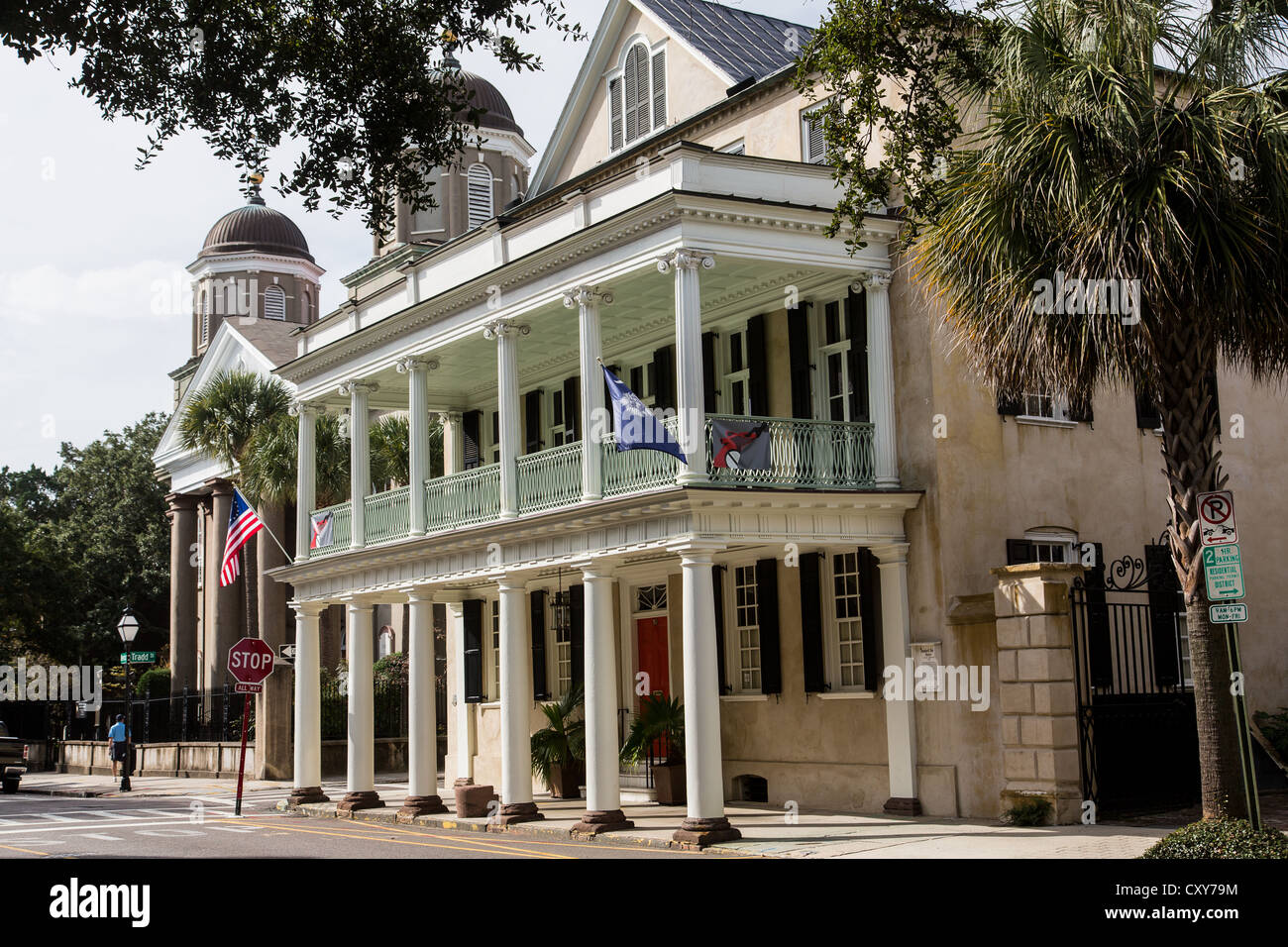 Vista di Branford Horry casa sulla strada incontro con la prima chiesa scozzese dietro a Charleston, Sc. Foto Stock